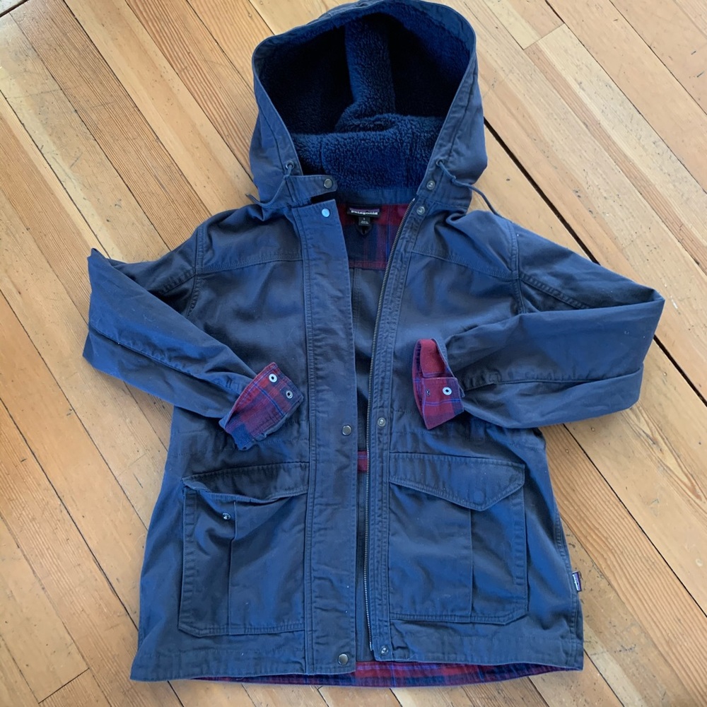 Patagonia jacket. Women’s L.